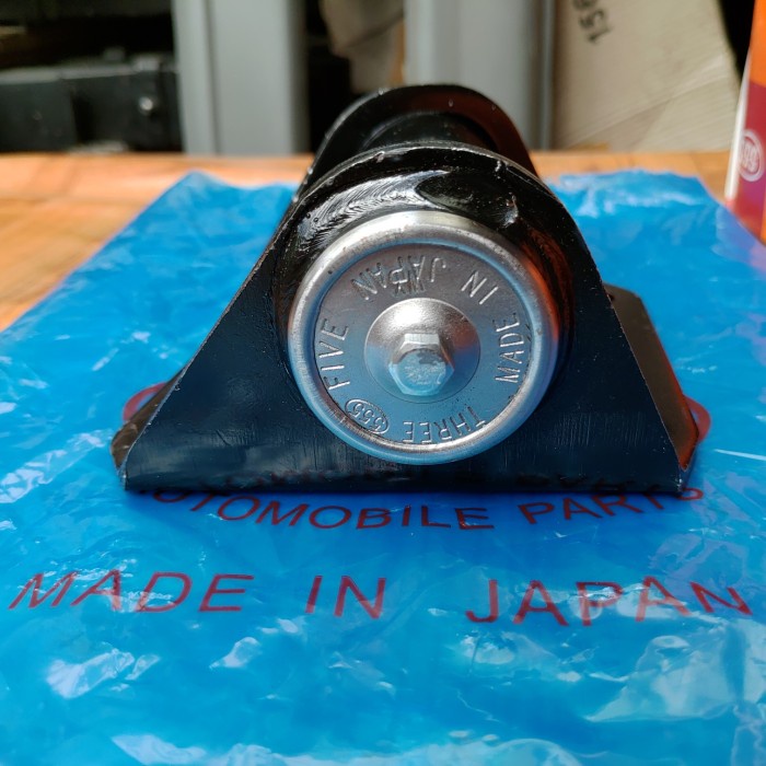 Idler Arm Isuzu Panther