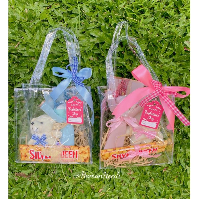 

Big Sale (Siap Kirim) Tas Transparant Edition Hampers Mika Bag Size 20X20 Hampers Bag | Flower Buket With Teddy And Chocolate| Hampers Wisuda // Ulang Tahun / Valentine Gift Box | Hampers Valentine Promo