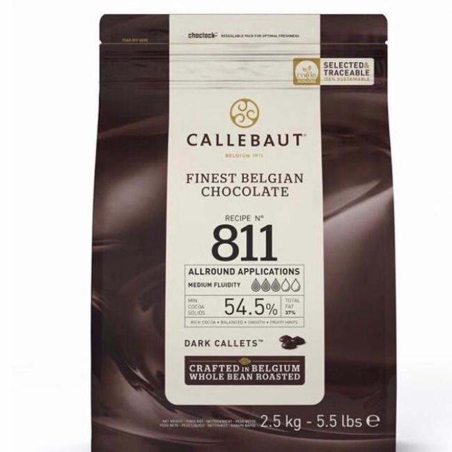 

Barey Callebaut 811 Dark Chocolate Callets 2.5Kg - Couverture 54.5% - Barey Gosend/Grab Only!!!