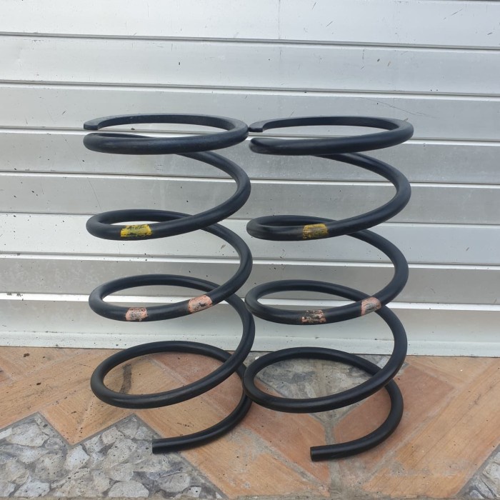 {Second} Coil Spring Per Nissan Xtrail X-Trail T30 2001-2007 Belakang Original Diskon