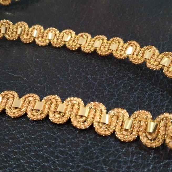 

Renda Emas / Renda India 10158 Emas (17 yards - lebar 1,1 cm)