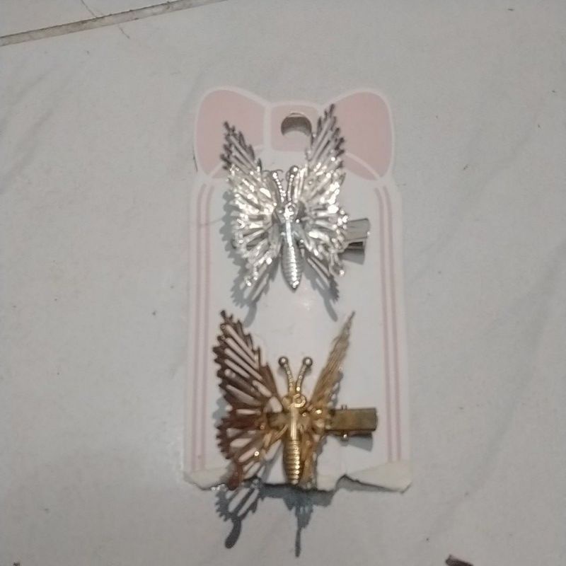 JEPIT KUPU KUPU BERGERAK