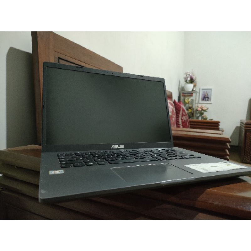 Laptop asus vivobook ssd kondisi likenew normal siap pakai