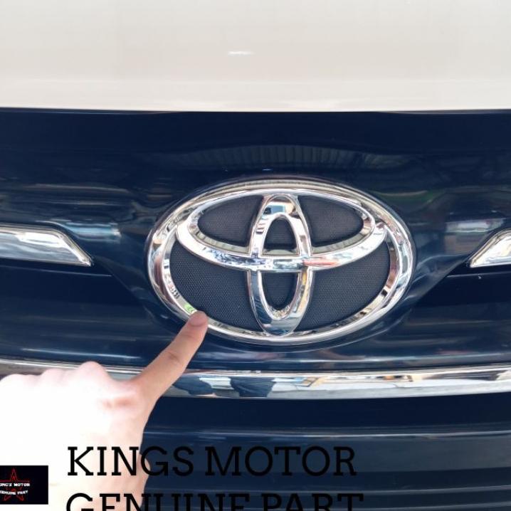 Emblem Grill Depan Innova Reborn 2016-2022 Ter