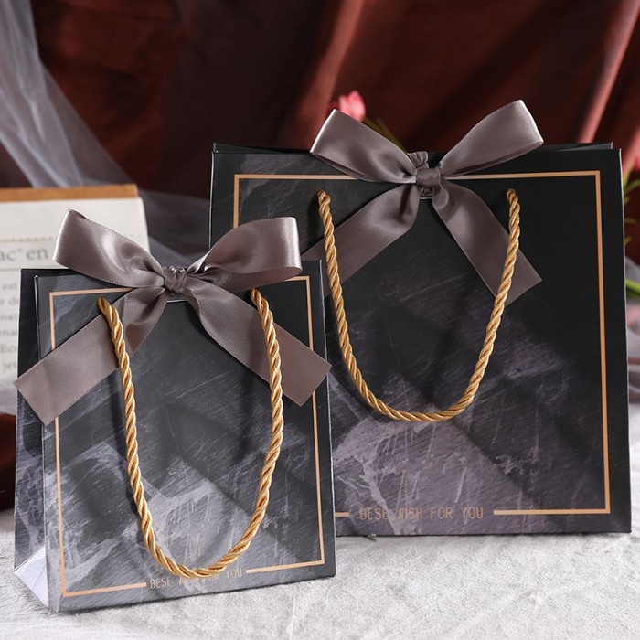 

:::::::] DY INS PAPER BAG KOREA HITAM SHOPPING BAG /TAS HADIAH PB-INS 8 BLACK