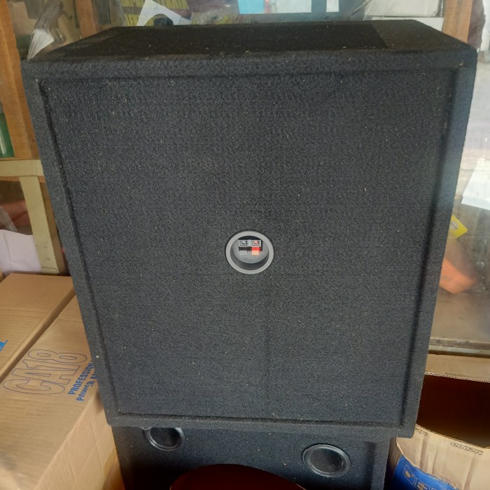 Box Subwoofer 12 Inchi Bungkus Karpet Mdf Model Kotak Box Speaker Term