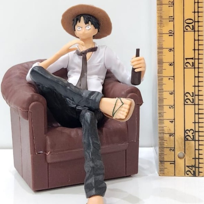 """] zoro / sanji / luffy figure one piece duduk sofa