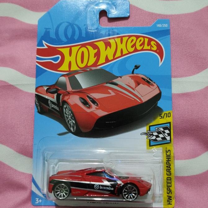 Hot Wheels Pagani Huayra Red