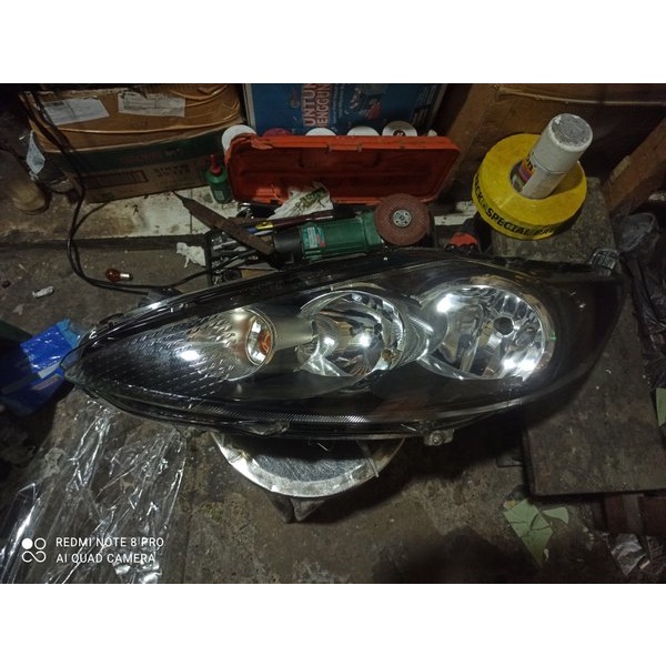 Headlamp Ford Fiesta Kiri Original