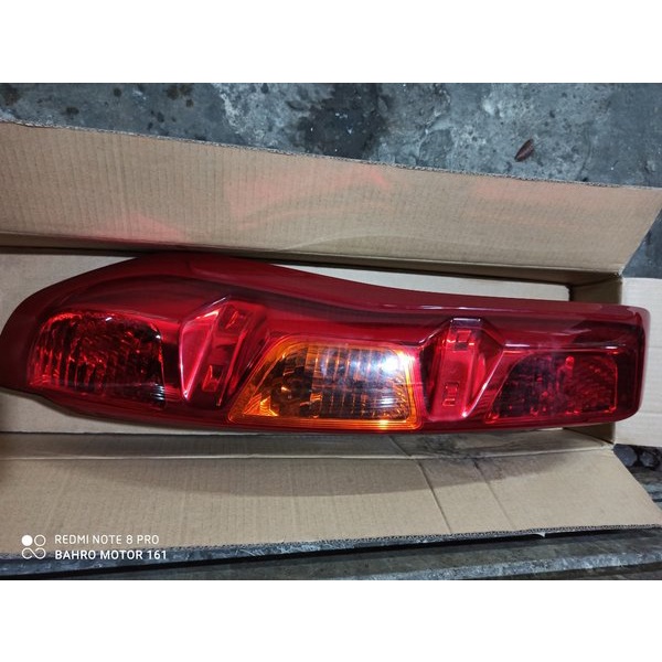 Stoplamp Lampu Stop Nissan Xtrail T31 Tahun 2010 Original