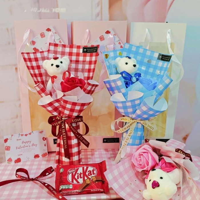 

SIAP KIRIM BEAR GIFT - Hampers Valentine Day - Kado Coklat dan Bunga Mawar GB034 madalinsecollect