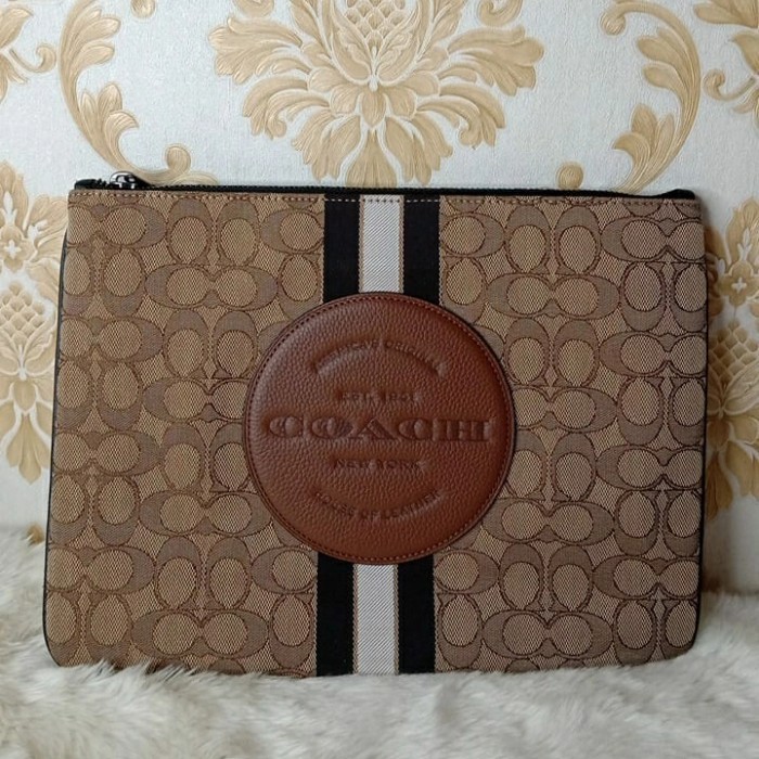 ✅New Coach Pouch Original Limited