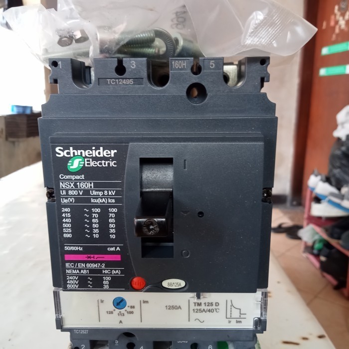 [New Ori] Mccb Nsx 160H 125A Schneider Original Terbaru