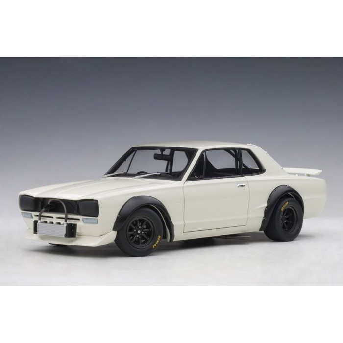 [Original] 1/18 Autoart Nissan Skyline Gtr Kpgc Black White Diecast Miniatur Diskon