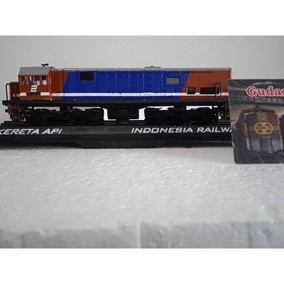 AGUNG CRAFT HO SCALE DUMMY CC201 ORANGE, BIRU HITAM
