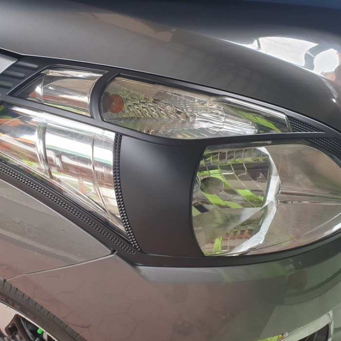 [Ori] Garnish Lampu Mobil Ertiga Lama. Depan Belakang Diskon