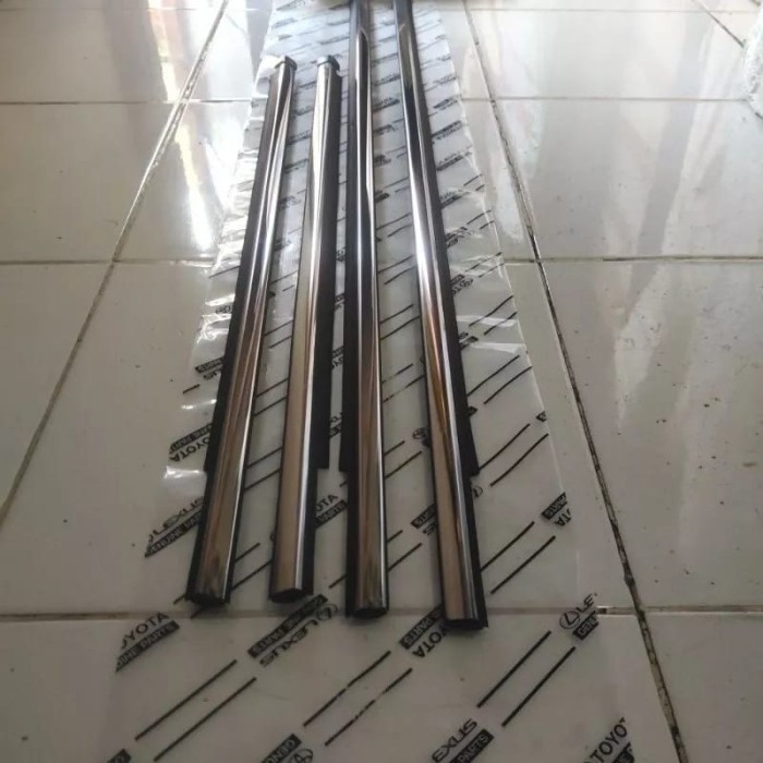 [New Ori] Karet List Kaca Samping Avanza 2012 -2015 Croom Diskon