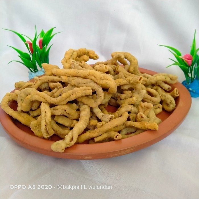 

RWS - KERIPIK USUS/ KERIPIK USUS AYAM ORIGINAL/ KRIPSUS/ USUS KRISPY 250GRAM - Snack Jogja