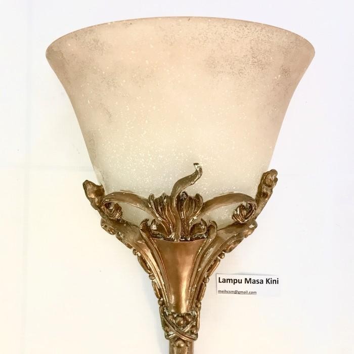 LAMPU DINDING RG1539HFF HIAS ANTIK KACA RESIN 325,000 JADI RP200,000