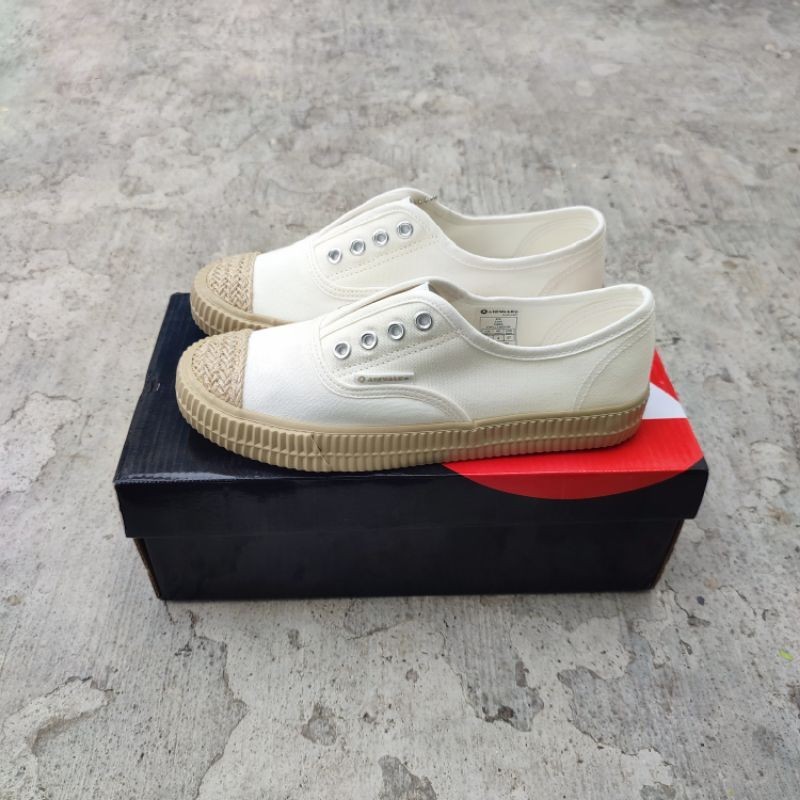 Sepatu Slop Airwalk Tarra Off White Women's Sneakers Original