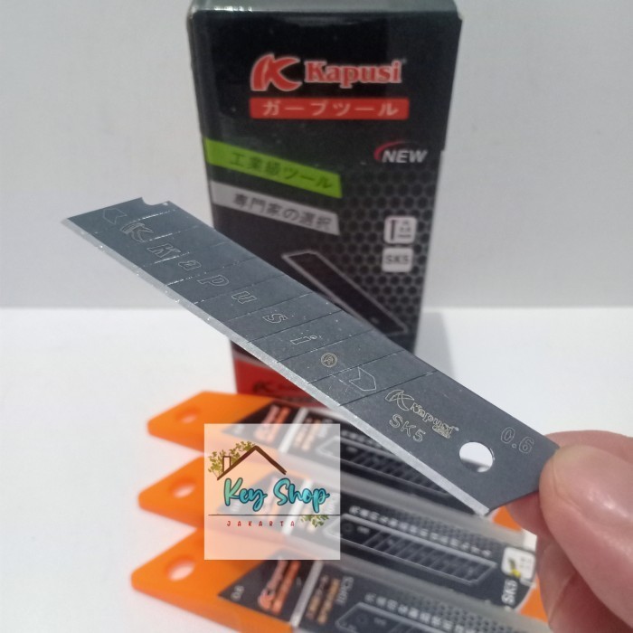 

ISI CUTTER BESAR KAPUSI MADE IN JAPAN HARGA PER TUBE 10 PCS