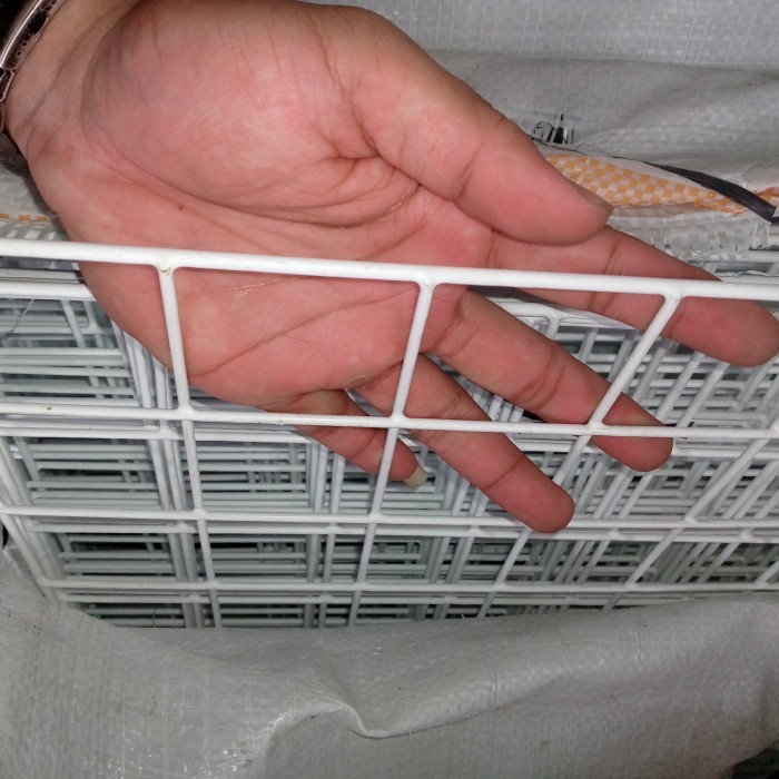 Ram Kawat Besi 60 X 100 Cm Untuk Pot Dinding Pajangan Display Dinding