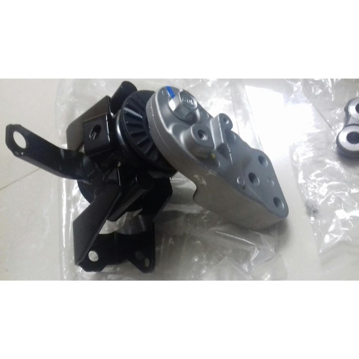 Engine Mounting Transmisi Mitsubishi Mirage Matic Original.