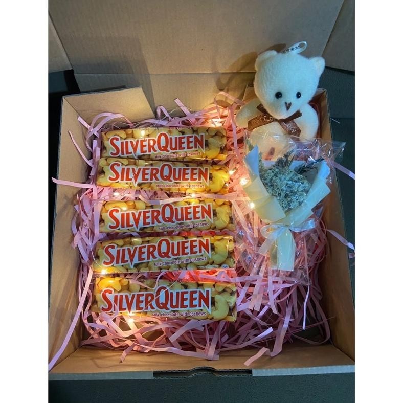 

{VALENTINE} HAMPERS SILVERQUEEN REALPICT // SPECIAL VALENTINE KADO ULANGTAHUN HAMPERS DAIRYMILK DELFI TERLARIS