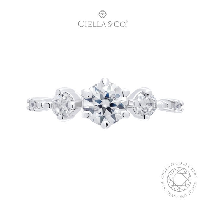 CINCIN TUNANGAN MOISSANITE - CIELLA & CO. CLAIRE SOLITAIRE RING