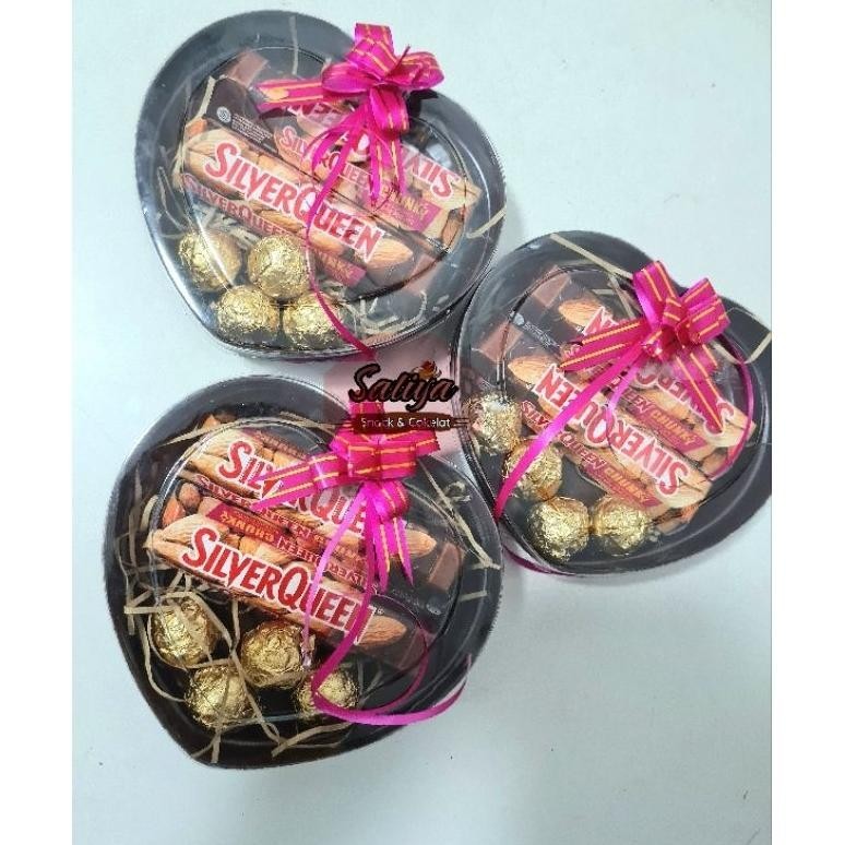 

PROMO MURAH Paket cokelat gift/hampers silverqueen chunkybar love