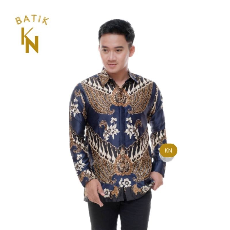 Kemeja Batik Pria Lengan Panjang Semi Sutra Bahu Pakai Busa Berfuring Ukuran M L XL