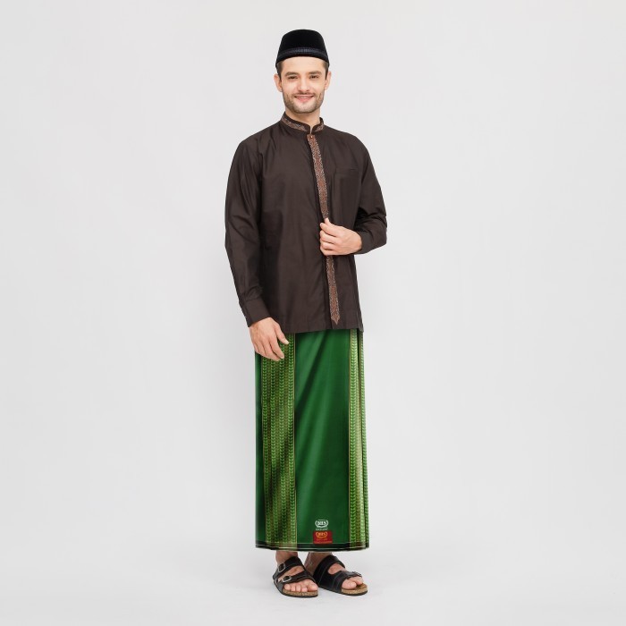 Sarung BHS Excellent Gold Motif SCF Hijau Tanpa Songket