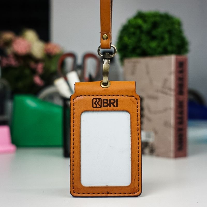 

id card holder / name tag kulit custom bisa pesan nama sendiri
