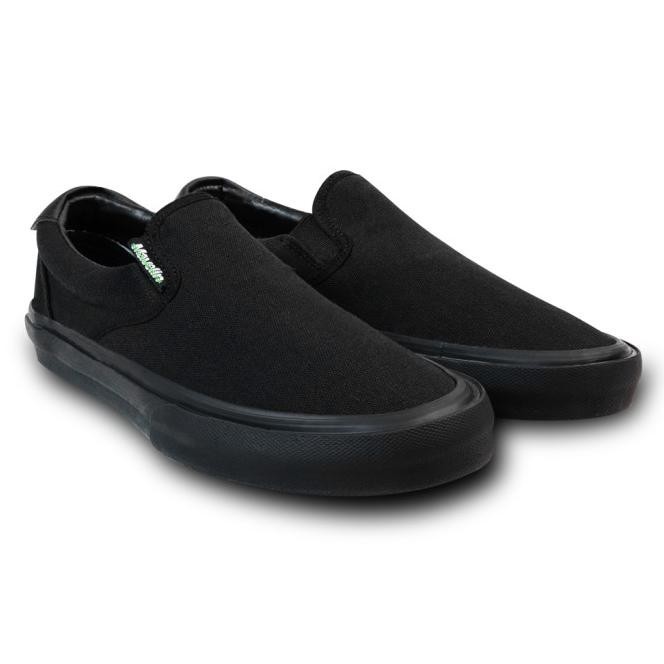 Sepatu Mavelin Lucky Full Black - Sepatu Slip On Slop Pria Wanita