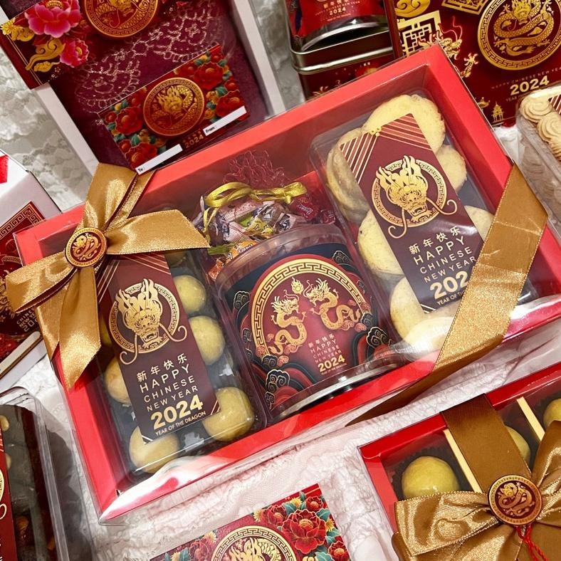 

Hemat Besar" HAMPERS IMLEK CHINESE NEW YEAR 2024 TAHUN BARU CINA NAGA MEWAH MURAH BERKUALITAS ||