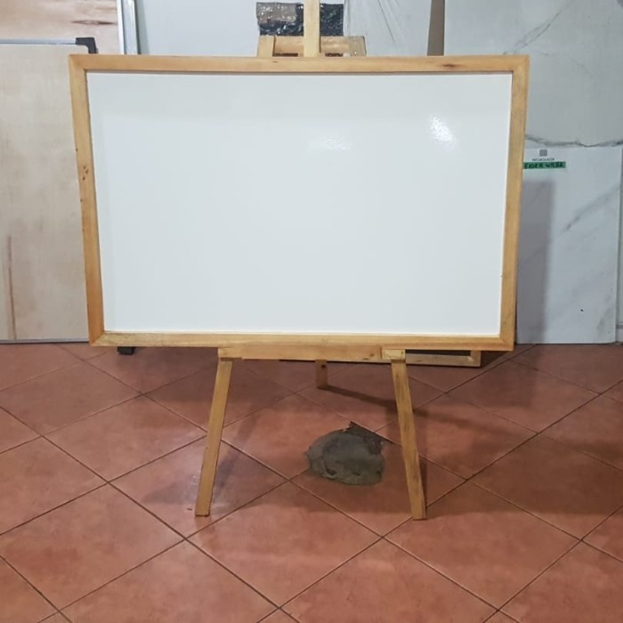 Whiteboard List Kayu Standing Kayu 80X100Cm
