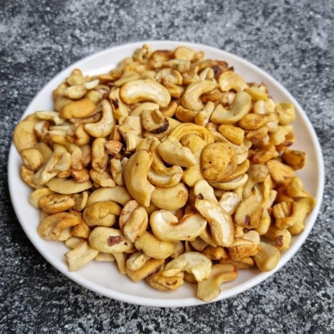 

Best Sales Kacang Mede Patahan Mede Pecahan Mede Belah 2,4,6 Berat Pengiriman Cepat