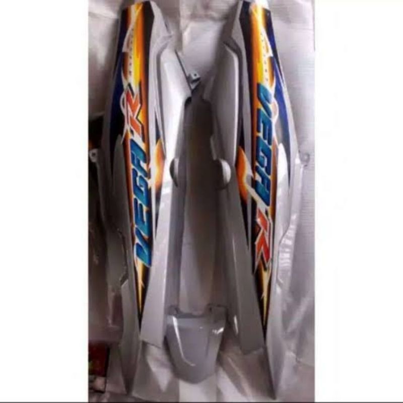 body belakang vega r new silver plus striping body samping vega r new silver