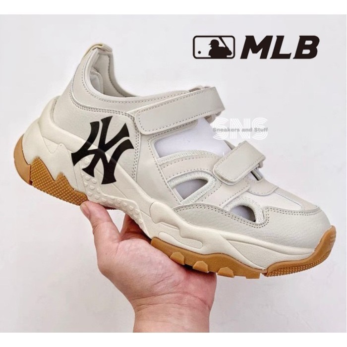 Sepatu Sandal Mlb Big Ball Chunky New York Yankees