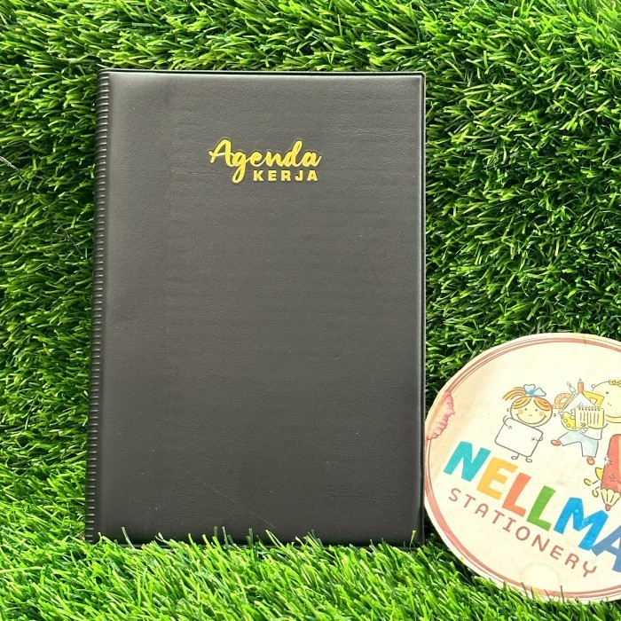 

Bagus Buku Agenda Kerja Kertas Hvs Cream - Hitam Bagus