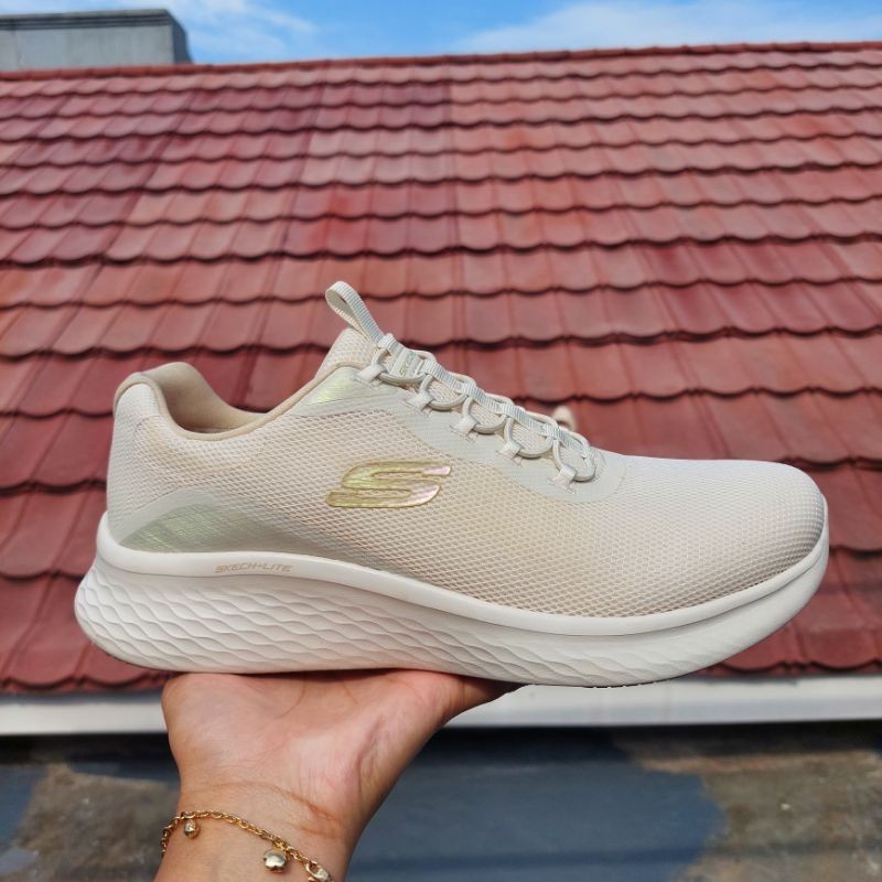 Preloved - Skechers Skech-Lite Pro Women Sneakers