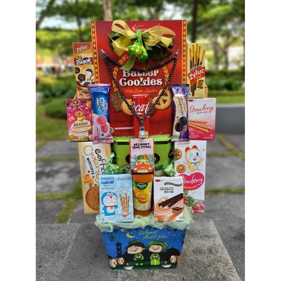 

Eksklusif Dan Terbatas!!! Parcel Lebaran Gbf 701, Hamper Snack, Hamper Myrrahlook