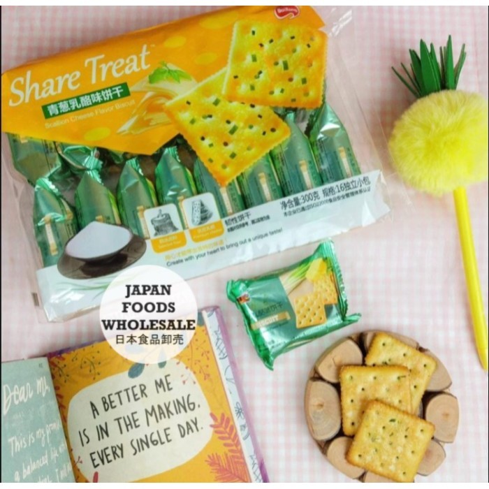

Bairong Share Treat Scallion Cheese Flavor Biscuit / Cemilan Impor
