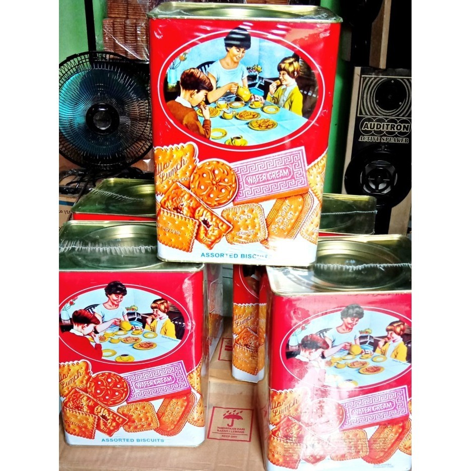 

BISKUIT KHONG GUAN KALENG 1600 GRAM