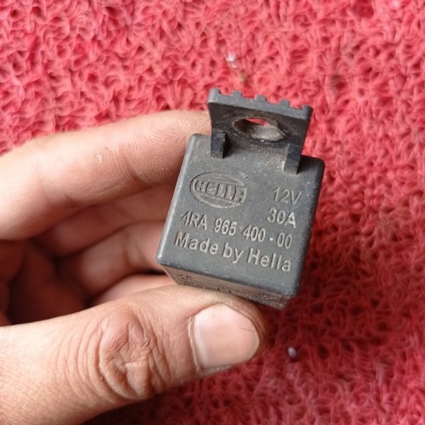 Relay Hella Lampu Klakson Mobil Kaki 4 Empat