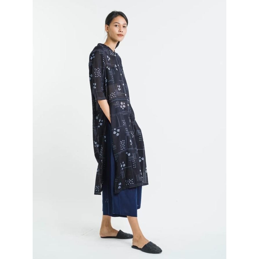 Baju Panjang Semanggi Sejauh Mata Memandang