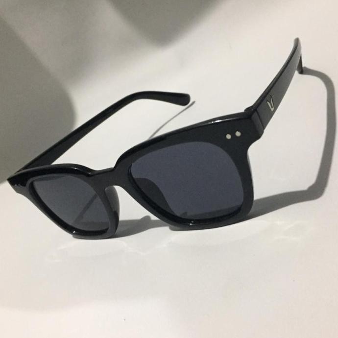 Kacamata Hitam Pria Wanita Gentle Monster Gm South Side Sunglass Hitam