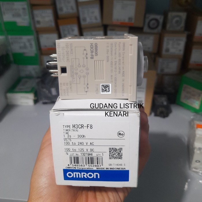 Timer Omron H3CR-F8 + Socket