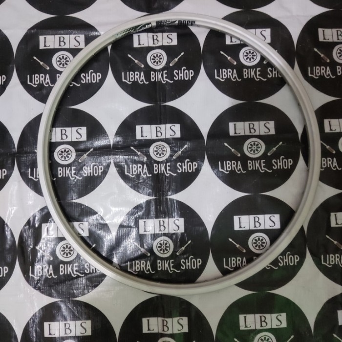SATU BUAH RIMS RIGIDA X PACE 26 36H SILVER VELG RIM JADUL VINTAGE