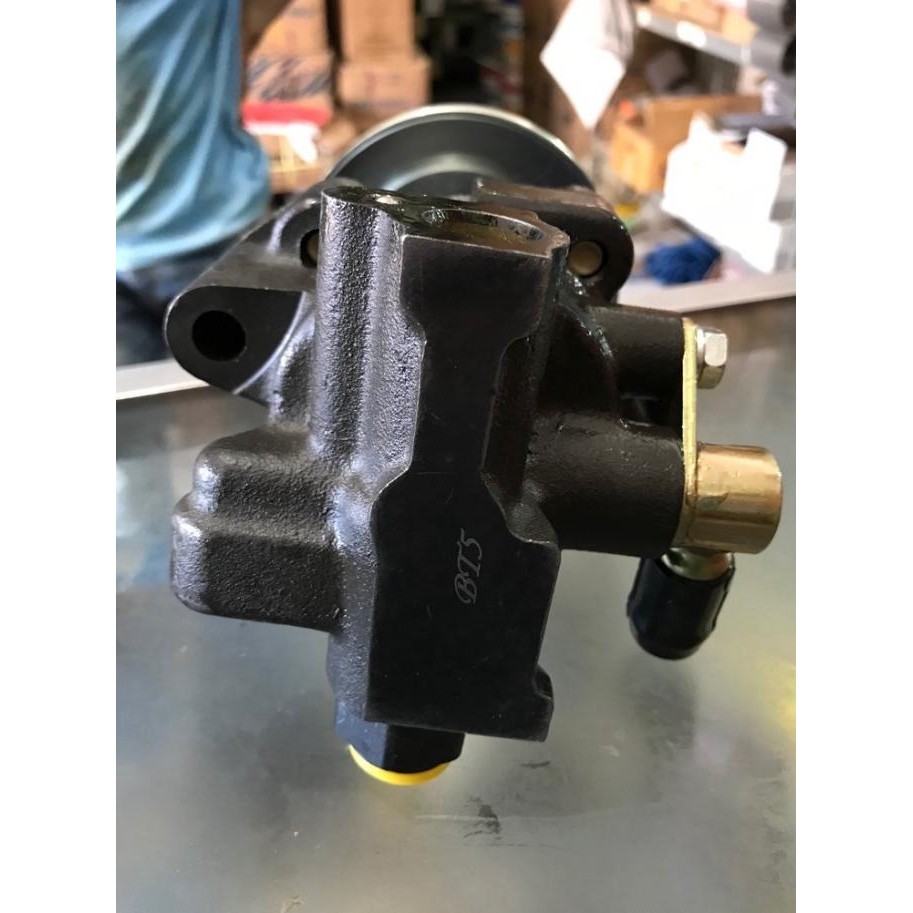 Pompa Power Steering Taft Gt